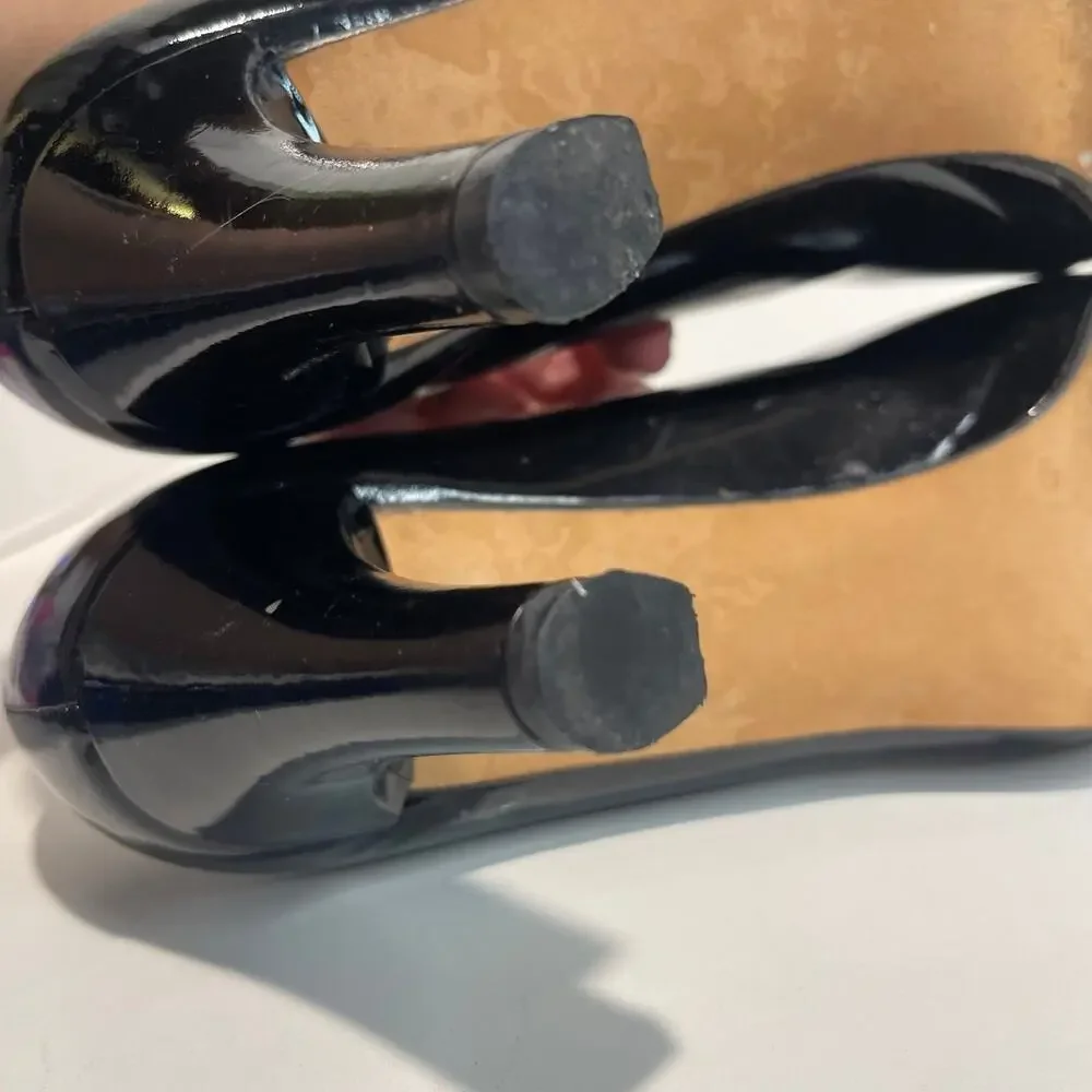 Stuart Weitzman Patent Leather Heels Size  8